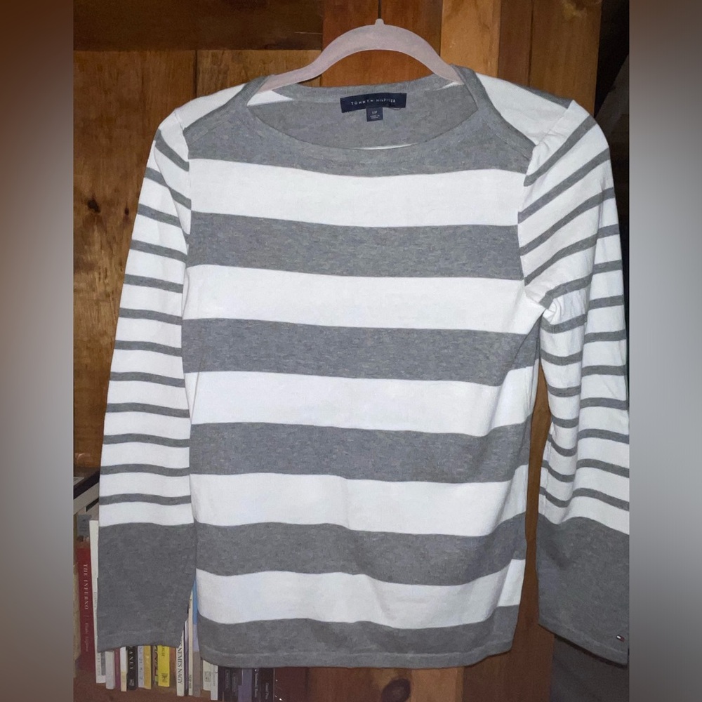 Tommy Hilfiger Striped Gray sweater